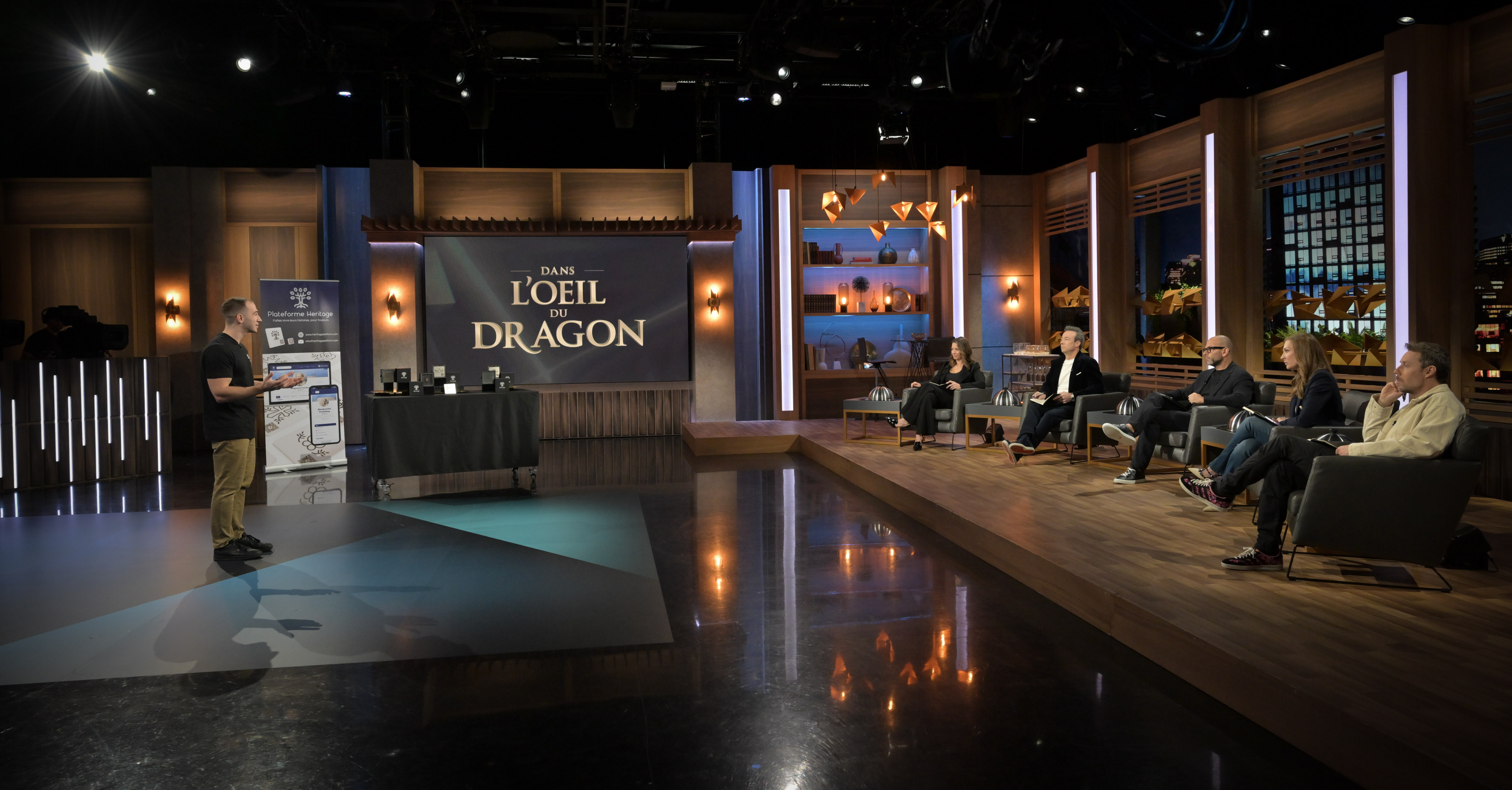 Mathieu Massicotte, Fondateur de Plateforme Heritage, qui pitch son entreprise, Plateforme Heritage à l'émission Dans l'oeil du dragon à Radio Canada